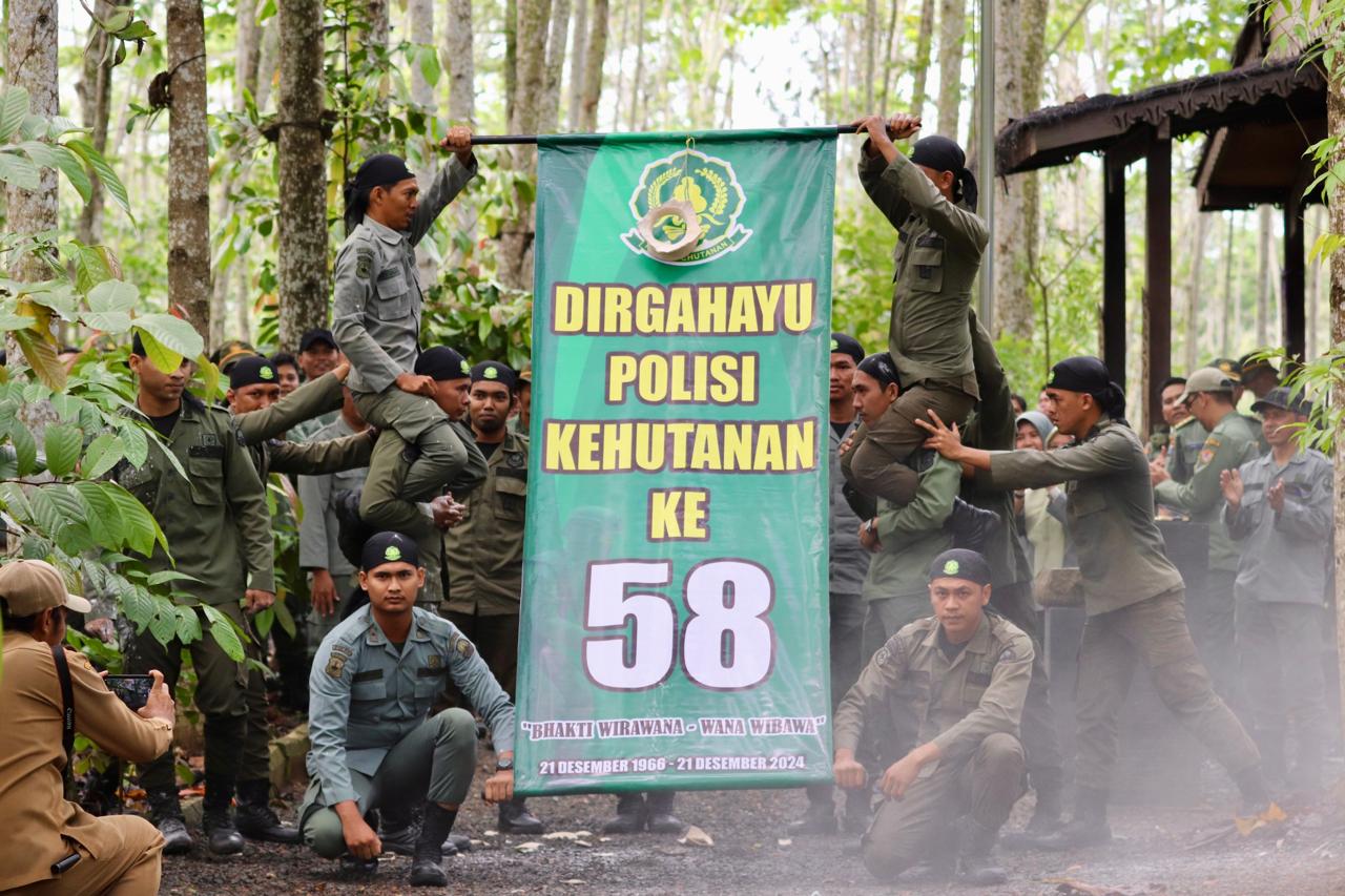 Dinas Kehutanan Provinsi Kalsel Gelar Upacara Peringatan HUT Polhut ke-58 di Taman Hutan Hujan Tropis Indonesia