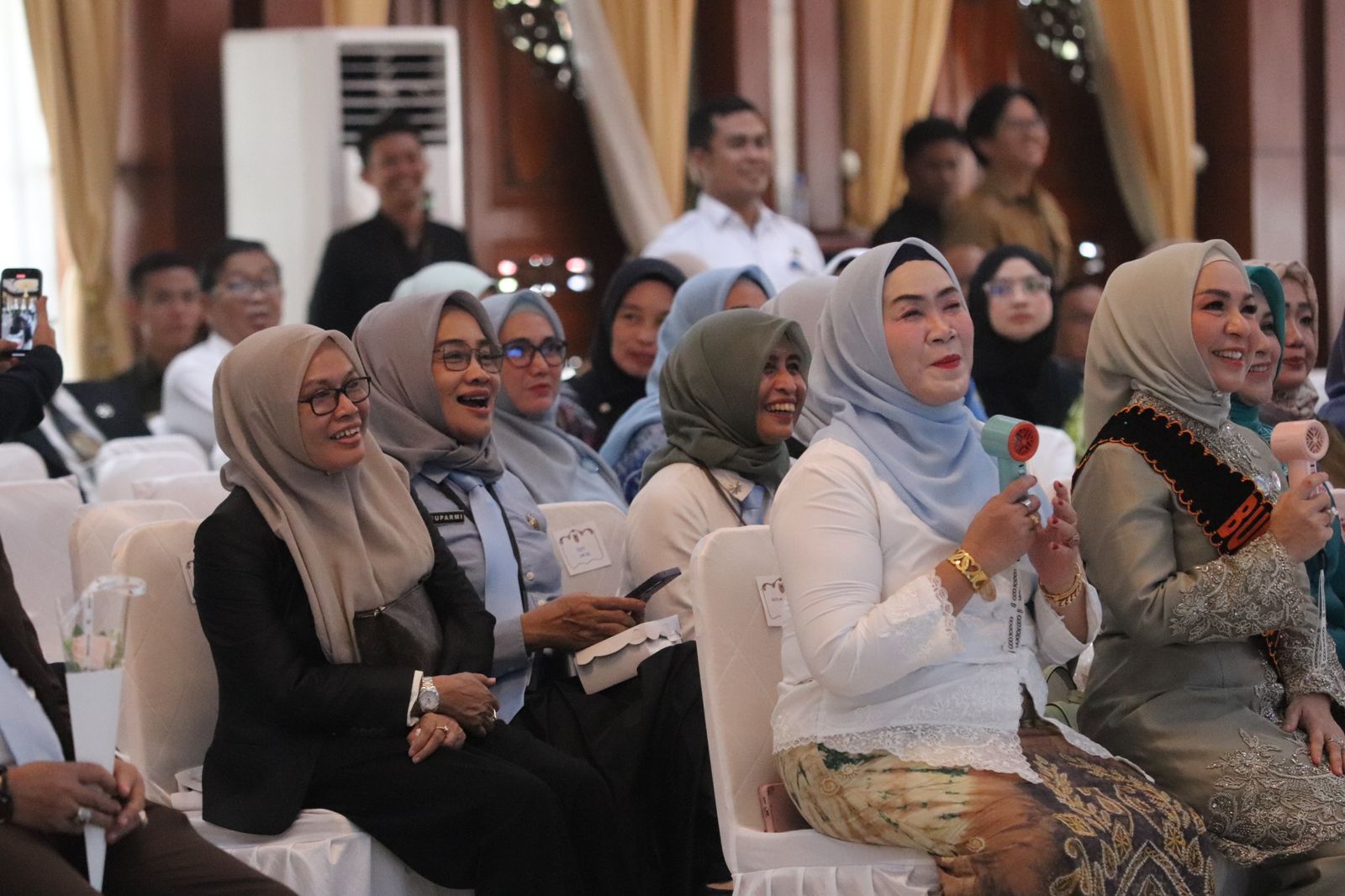 Kadishut Prov. Kalsel Hadiri Pengukuhan Bunda PAUD Provinsi Kalimantan Selatan.