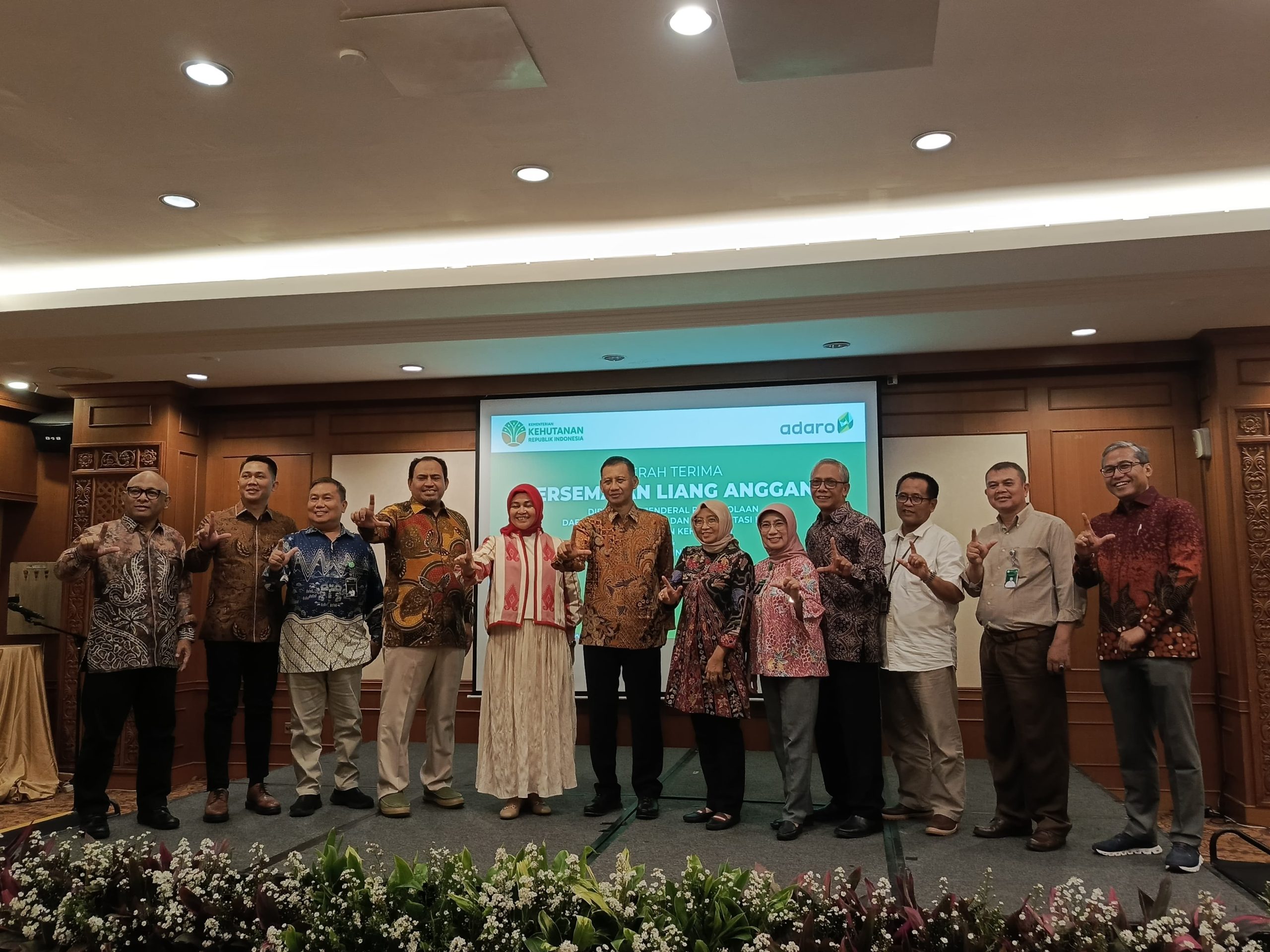 Dinas Kehutanan Provinsi Kalimantan Selatan Mengikuti Serah Terima Persemaian Liang Anggang di Jakarta
