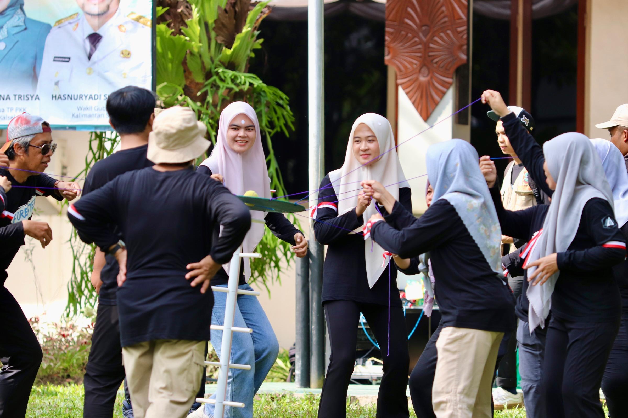 Dishut Kalsel Gelar Lomba Outbond Meriahkan HUT RI ke-80 dan Hari Jadi Kalsel ke-75