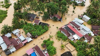 Bencana banjir dan longsor berskala besar kembali melanda sejumlah wilayah di Sumatra pada awal Desember 2025, setelah hujan ekstrem turun tanpa henti selama beberapa hari