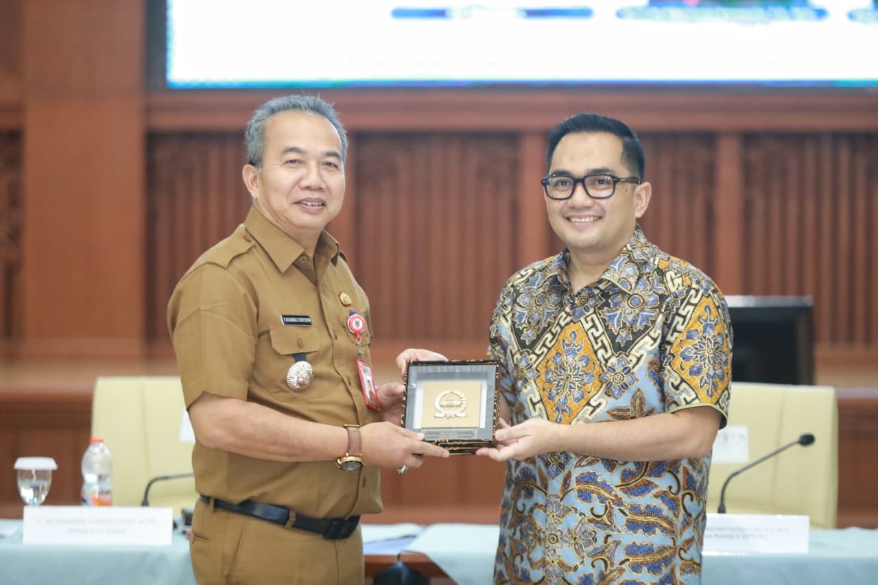 Kondisi Faktual dan Kebutuhan Hukum; Gubernur H. Muhidin Dorong Penyusunan Secara Komprehensif 4 (Empat) RUU Kabupaten/Kota di Kalsel